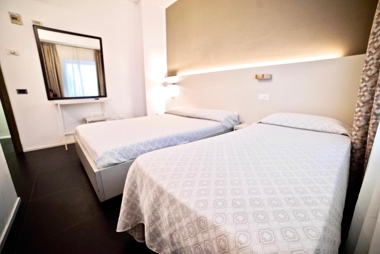 Hotel Centrale Mestre Esterno foto
