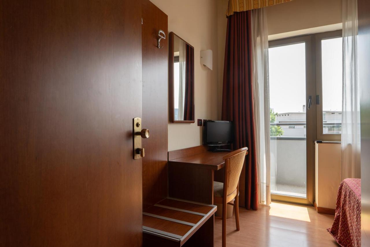 Hotel Centrale Mestre Esterno foto