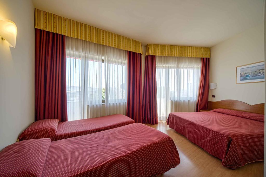 Hotel Centrale Mestre Esterno foto