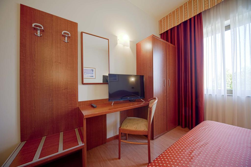 Hotel Centrale Mestre Esterno foto
