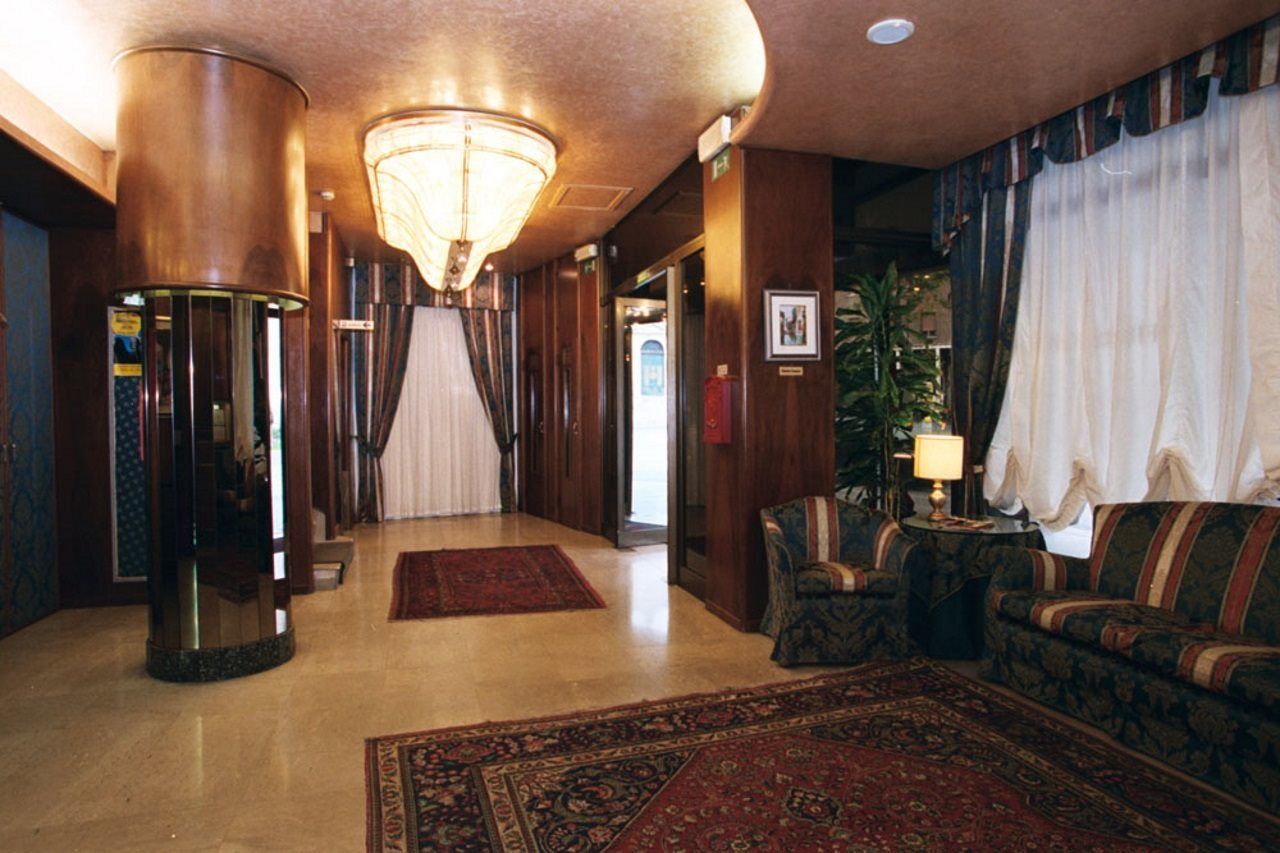 Hotel Centrale Mestre Interno foto