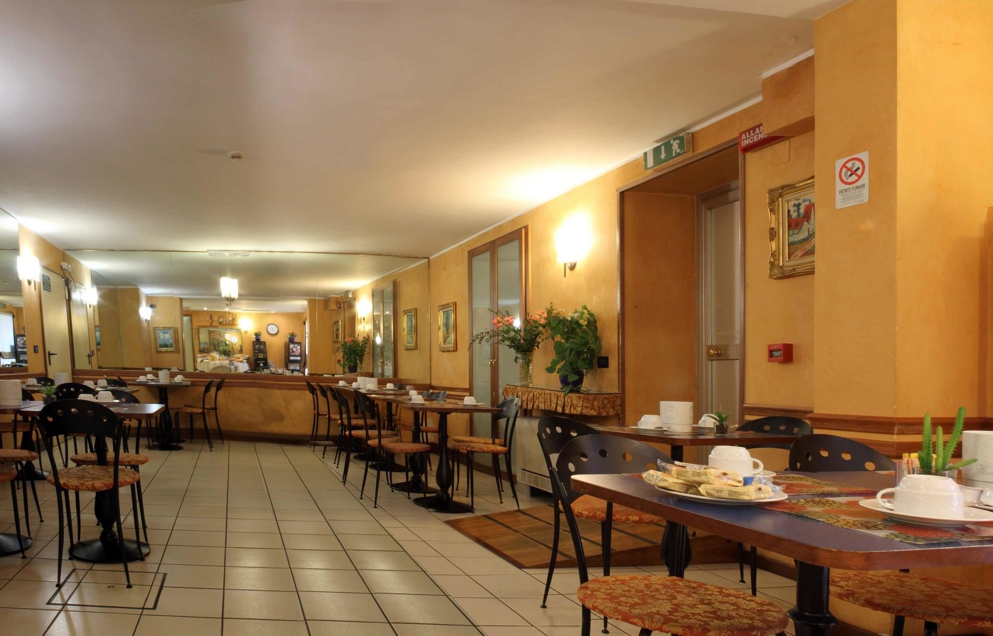 Hotel Centrale Mestre Esterno foto