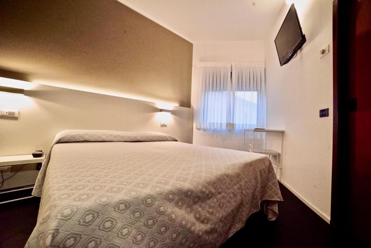 Hotel Centrale Mestre Esterno foto